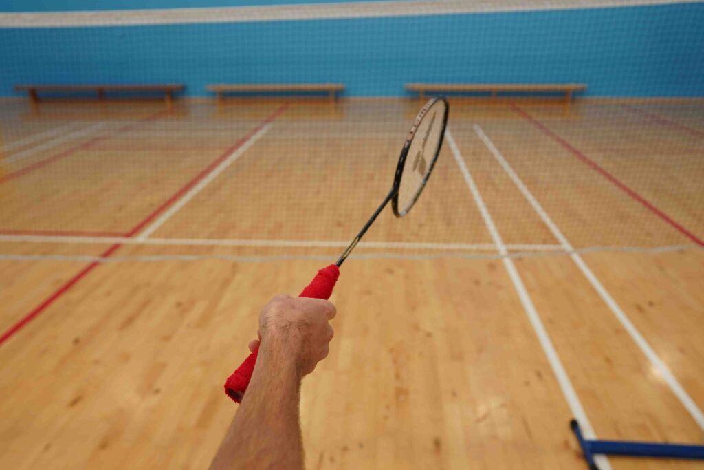 how to play a cross court net shot in badminton step by step with pictures 3