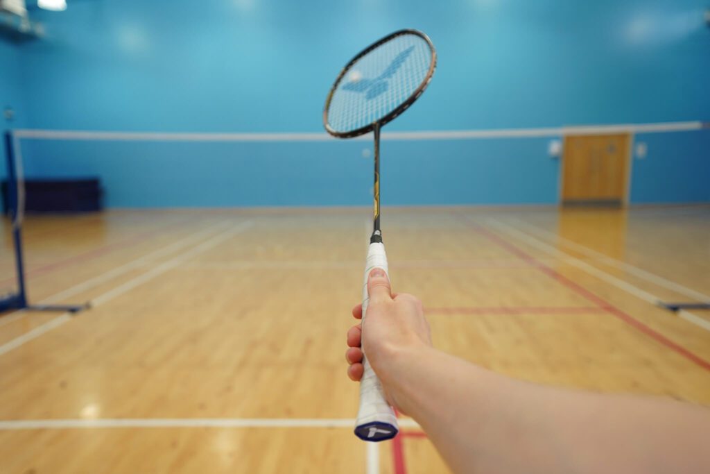 how to defend in singles badminton tutorial with pictures 2