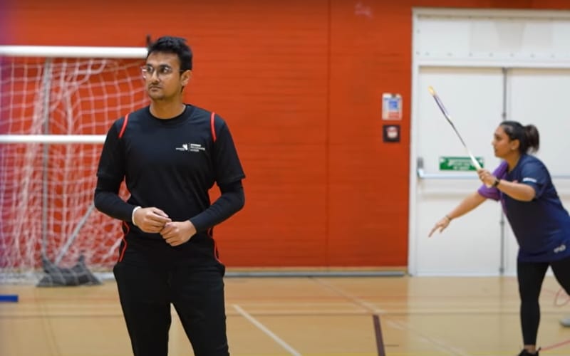 shree swaminarayan mandir bolton enjoying badminton fever