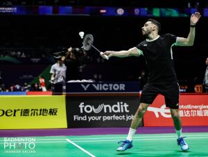 algeria takes on badminton giants