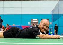 bethell and shephard defend uk para badminton titles