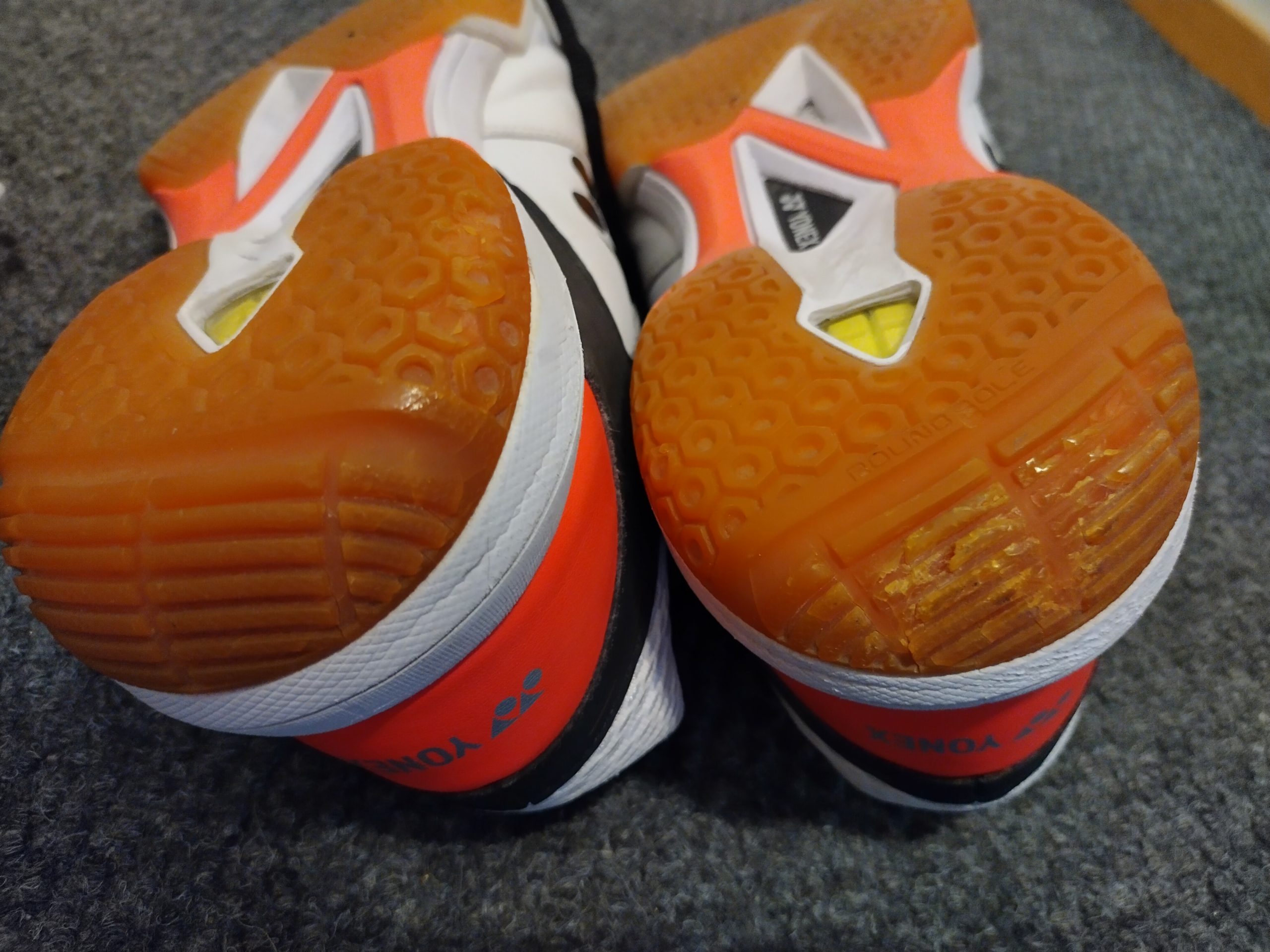 yonex power cushion 65w after 3 years scaled